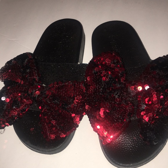 Shoes - Minnie Mouse slides